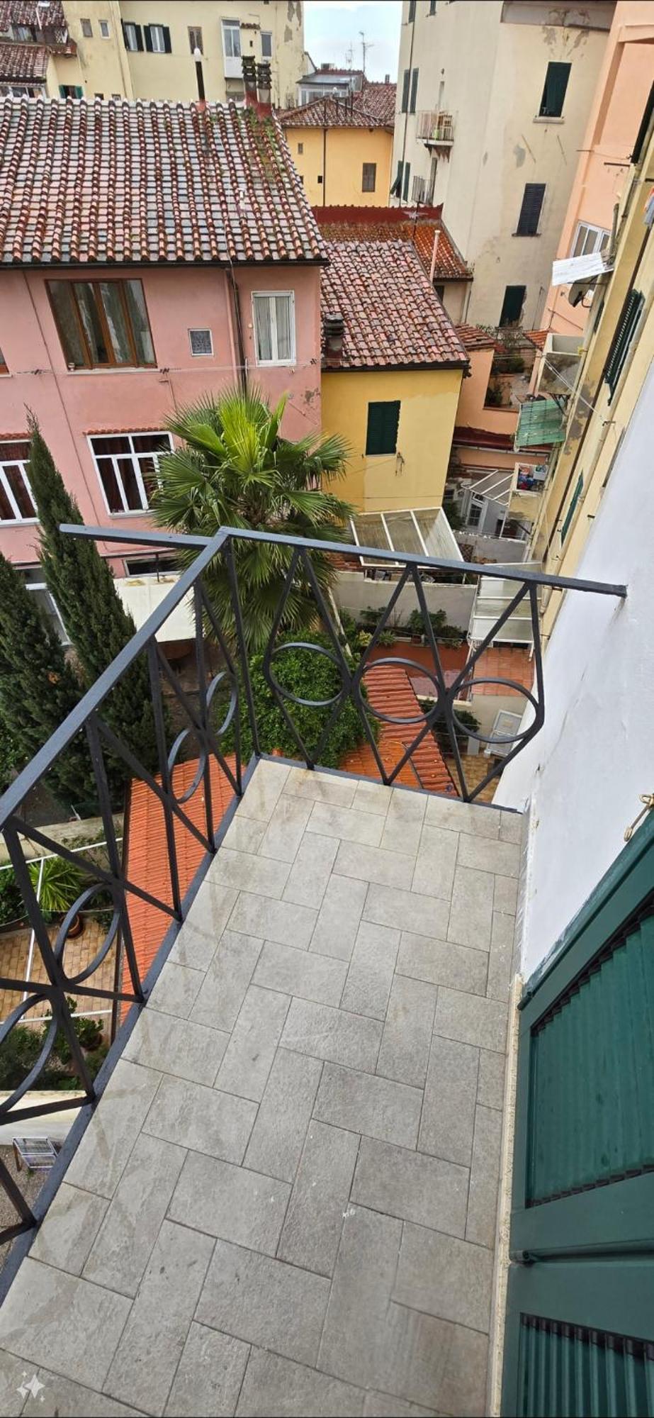 Appartamento Centro Citta Katalin House Ливорно Экстерьер фото